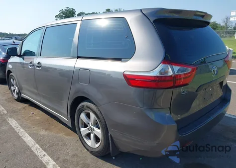 2018 Toyota Sienna L 7 Passenger из США, поврежденный, VIN 5TDZZ3DCXJS910093
